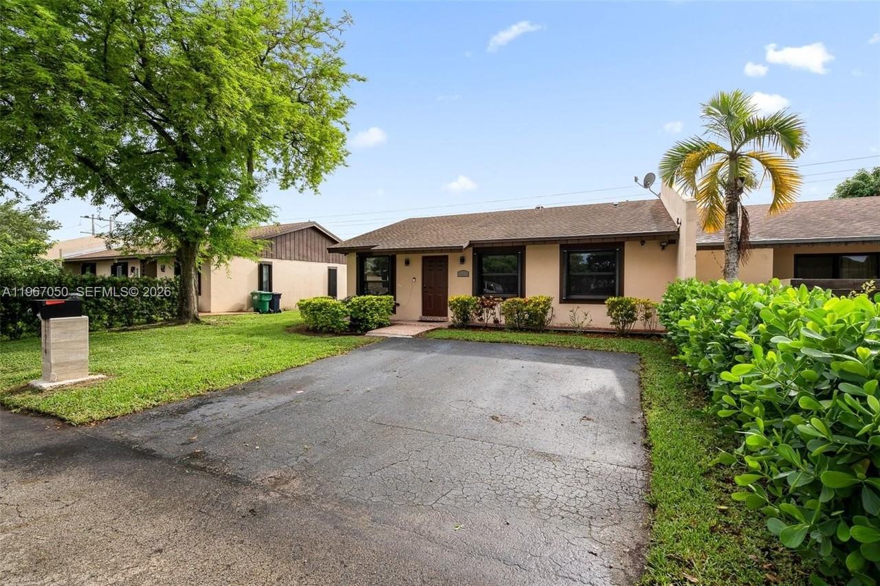 11914 Sw 125th Pl #NA - Photo 2 of 16