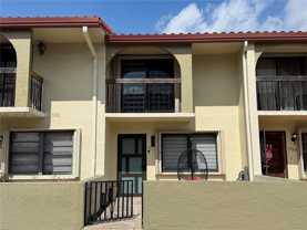 1711 W 58th St #B30 - Photo 1 of 1