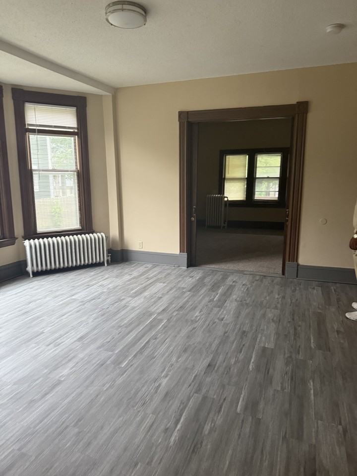 694 Sims Ave #1 - Photo 5 of 9