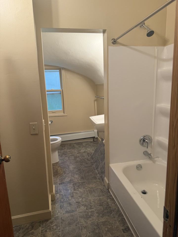 694 Sims Ave #1 - Photo 7 of 9