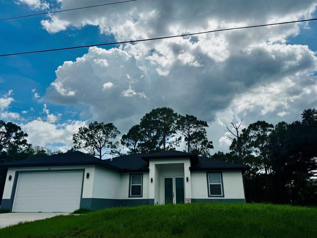 1731 Unice Ave N - Photo 7 of 50