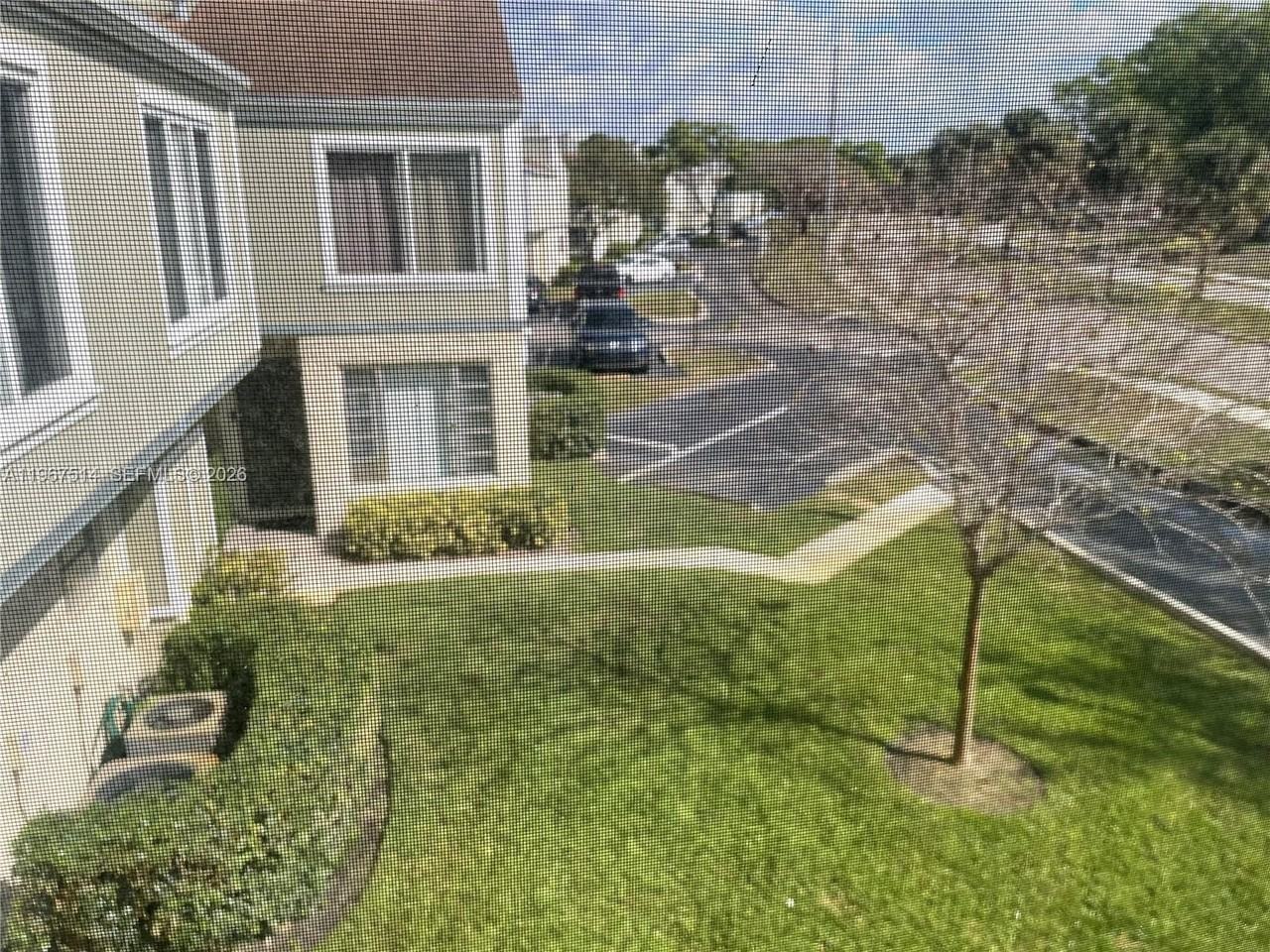 8043 Lagos De Campo Blvd #F3 - Photo 5 of 35