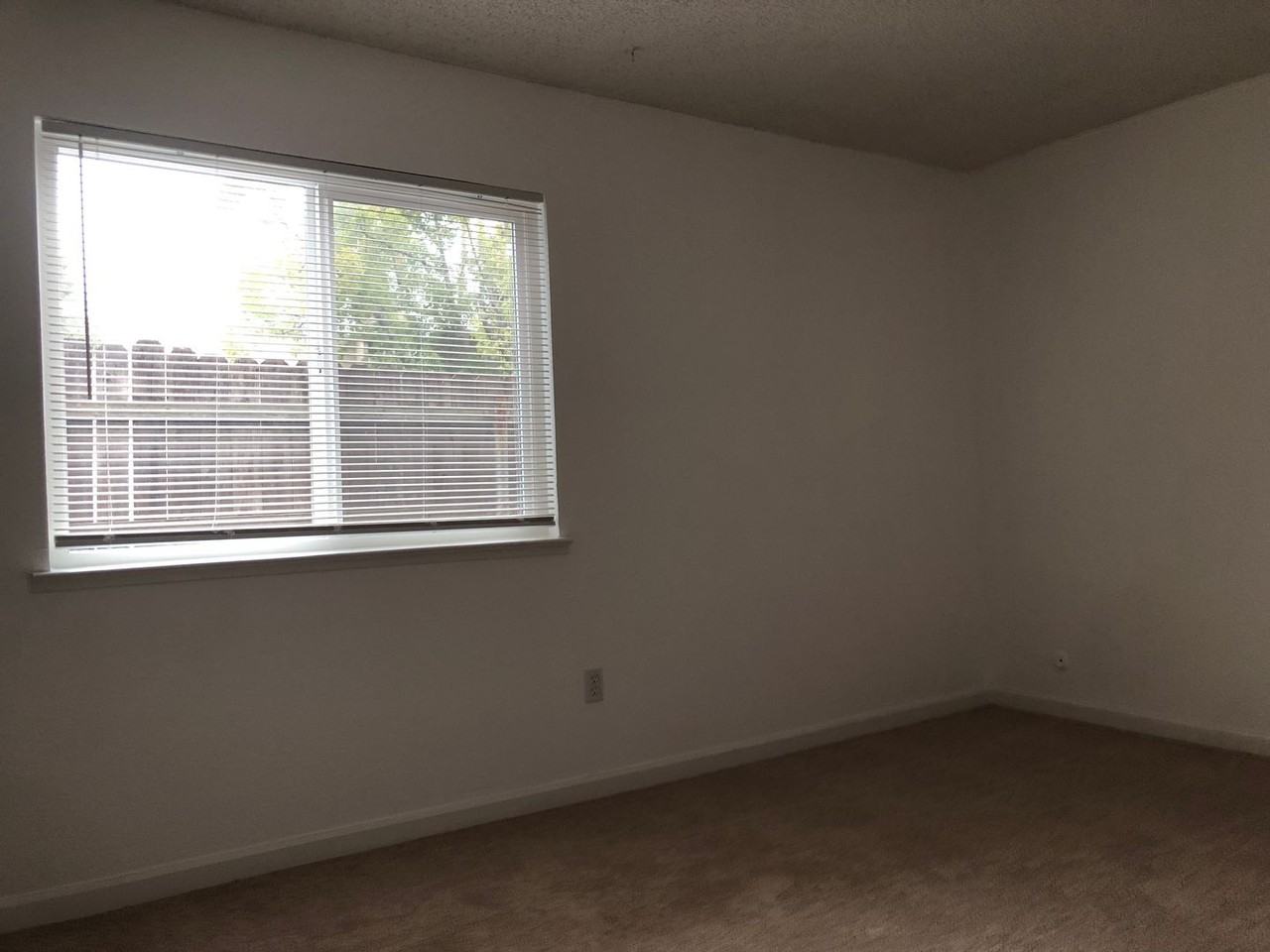 Parkview Village Apartments - Photo 5 of 18