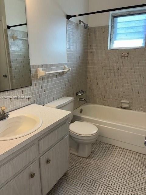 348 S Federal Hwy #27 - Photo 5 of 12