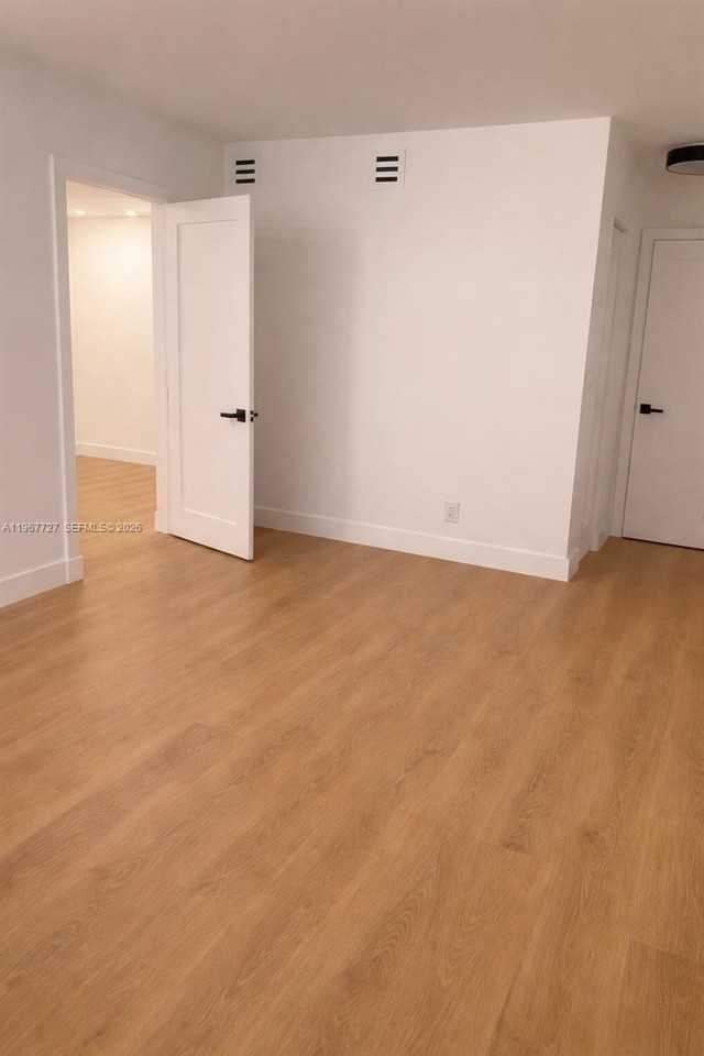 2935 Ne 163rd St #3K - Photo 4 of 6