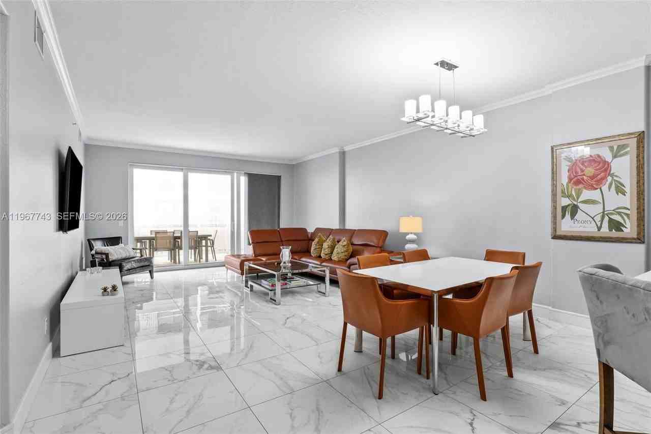 601 N Miramar Ave #107 - Photo 7 of 20