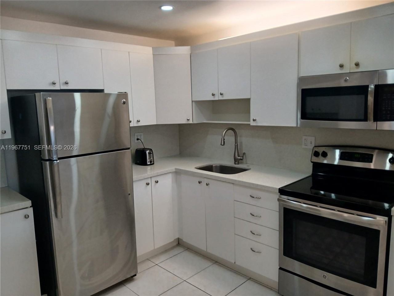 2780 Ne 183rd St #1708 - Photo 6 of 28
