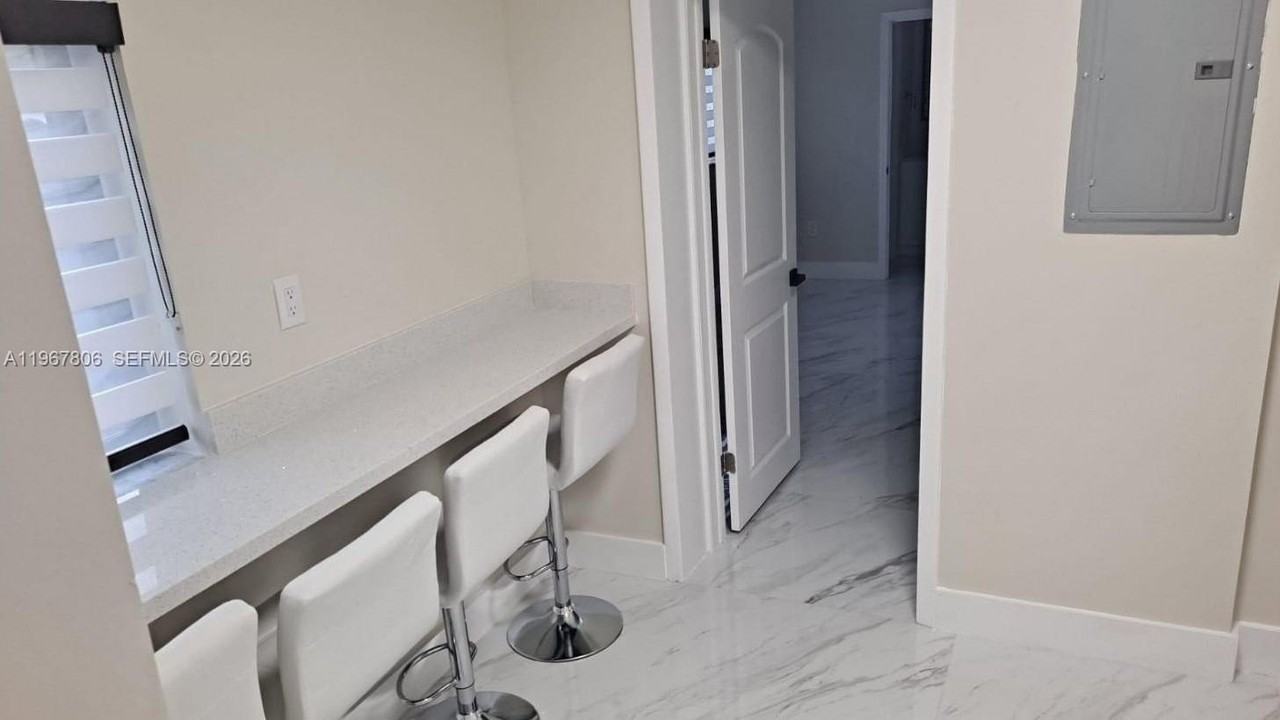 4055 Sw 103rd Ave #0 - Photo 6 of 9