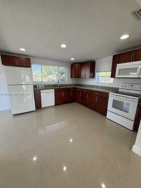 4140 Sw 38th St #4140 - Photo 3 of 14