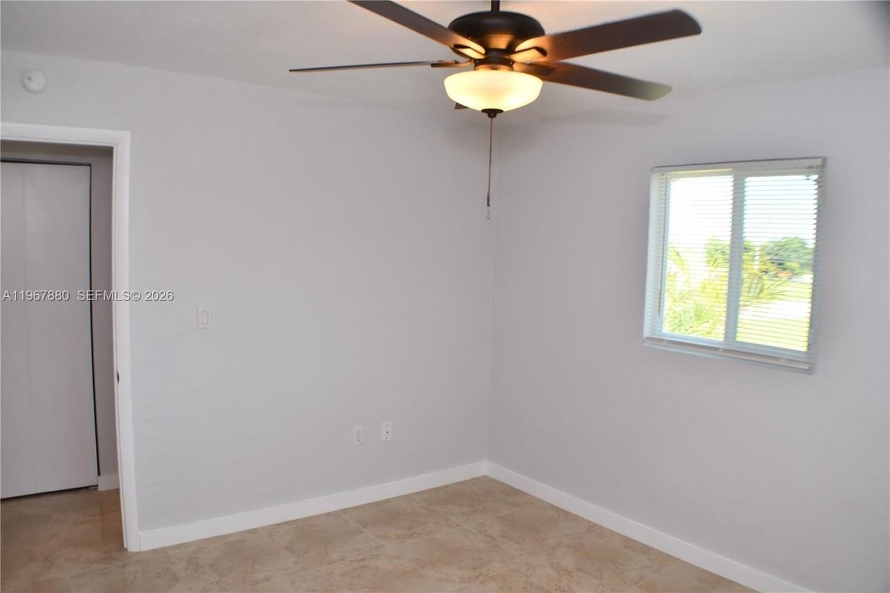 1398 Nw 61st St #3 - Photo 6 of 8