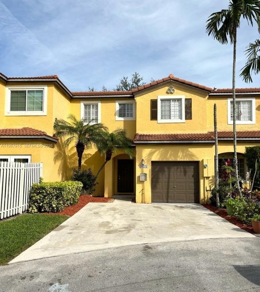 10225 Sw 20th St #1 - Photo 2 of 24