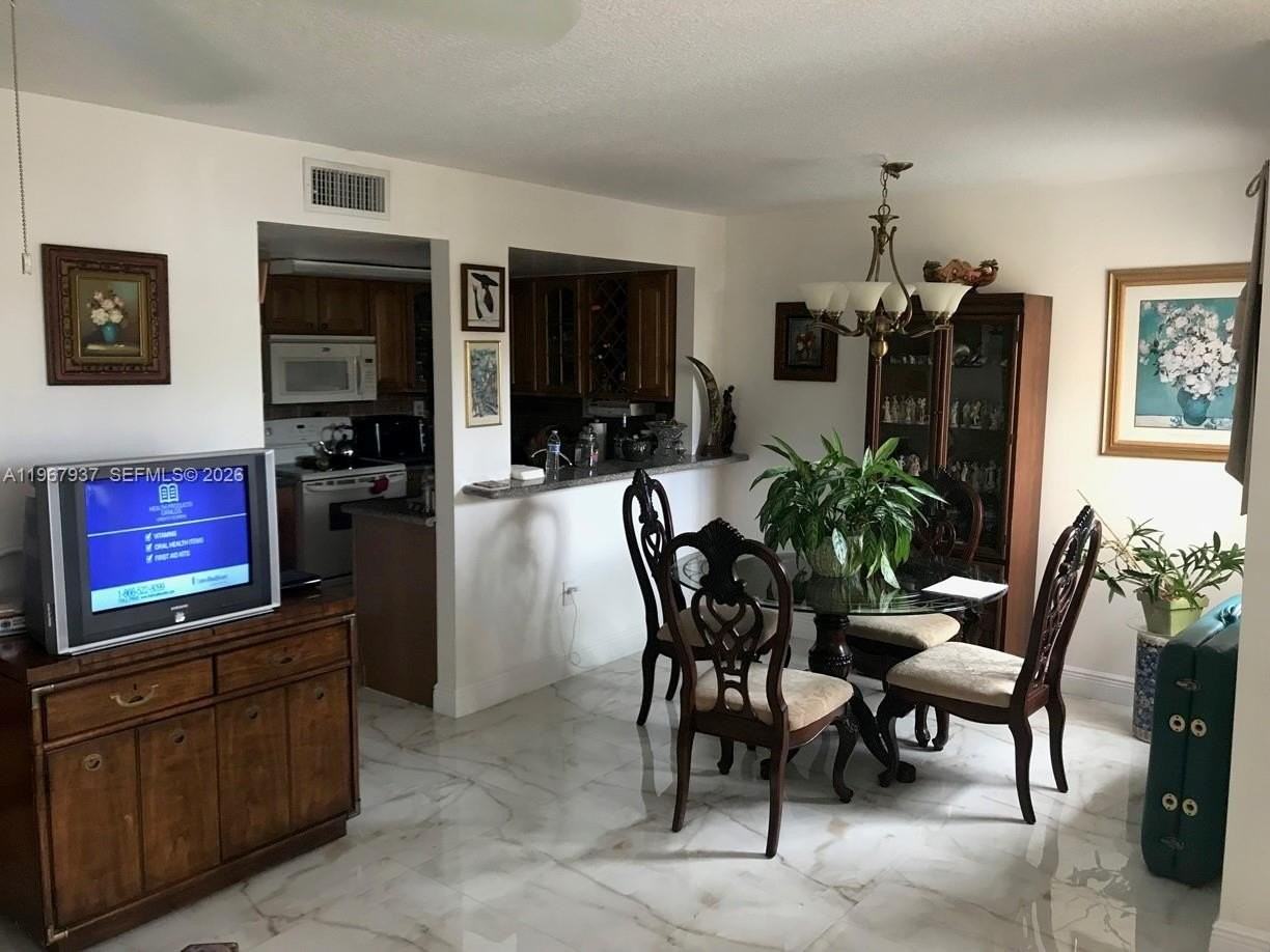 301 Nw 84th Ct #703 - Photo 5 of 21