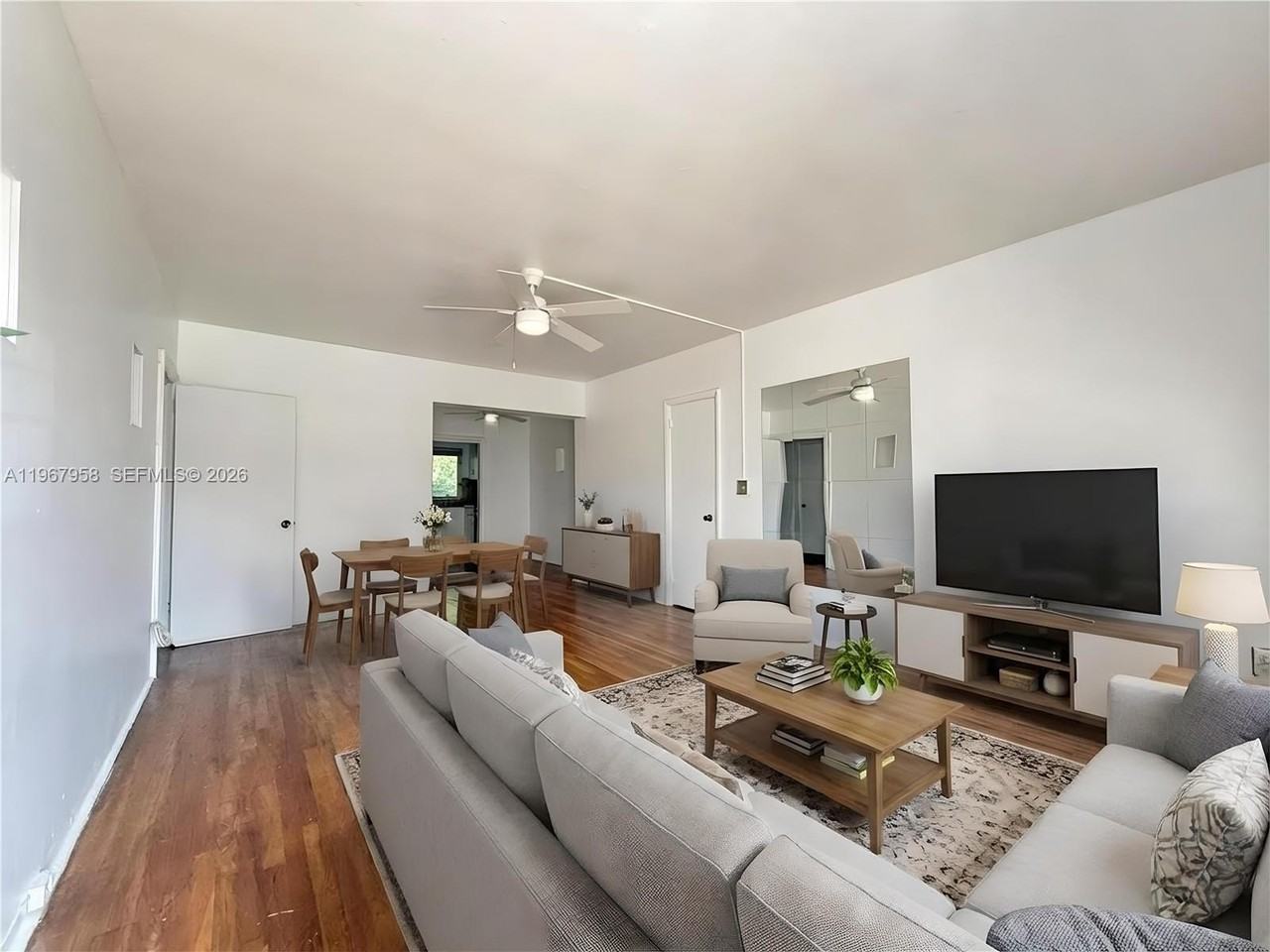 841 W 40th St #2 - Photo 2 of 21