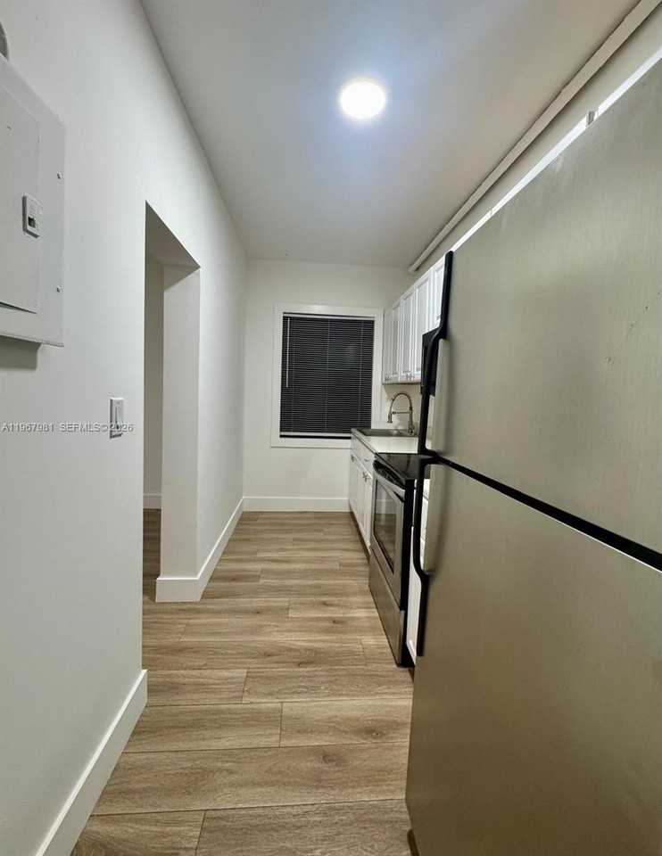 842 Himmarshee St #3 - Photo 4 of 29