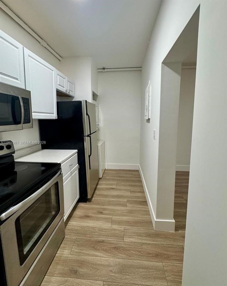 842 Himmarshee St #3 - Photo 5 of 29