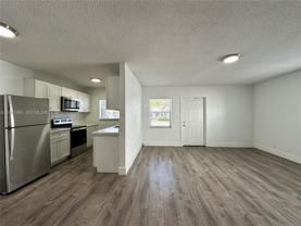 3616 Ne 11th Ave #4 - Photo 1 of 1