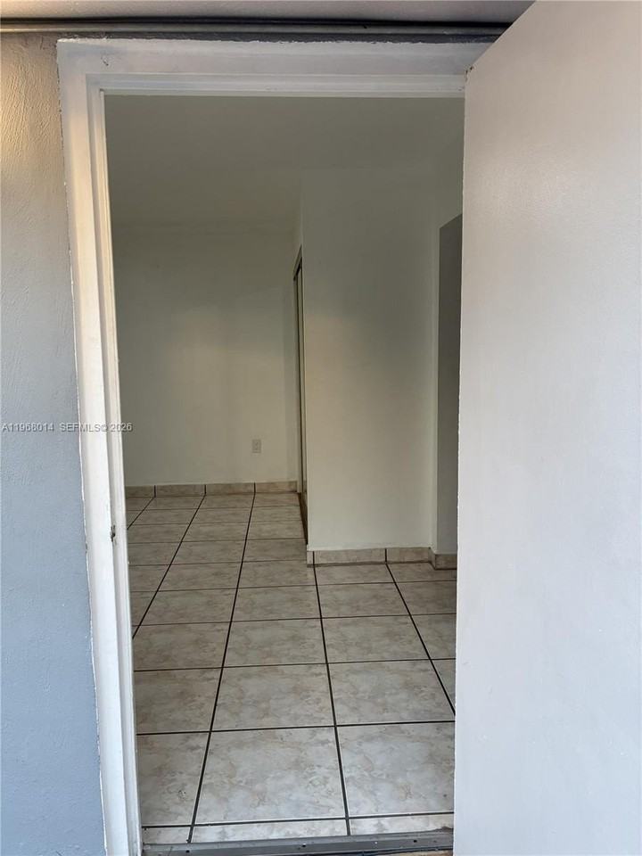 329 W 41st St #1 - Photo 7 of 12