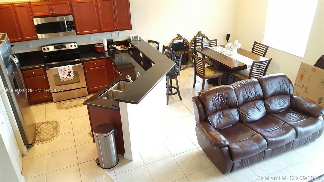 14716 Sw 25th Ln #14716 - Photo 7 of 13