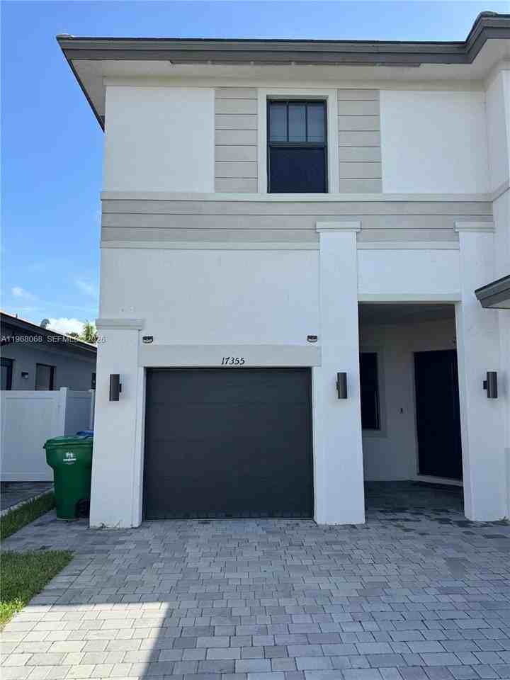 17355 Sw 41st St - Photo 5 of 42