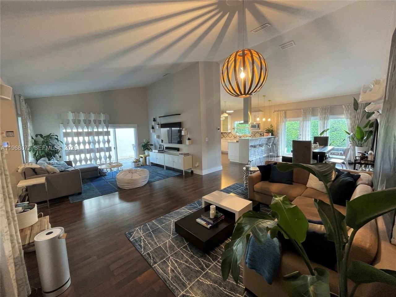 1103 Nw 133rd Ct - Photo 4 of 17