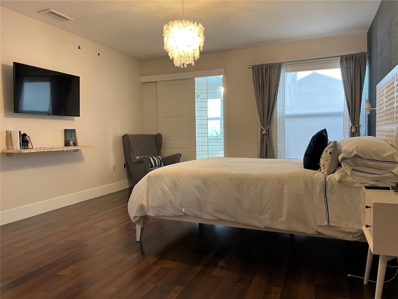 1103 Nw 133rd Ct - Photo 6 of 17