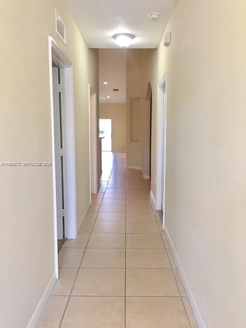 3323 Ne 11th Dr - Photo 2 of 12