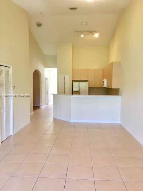 3323 Ne 11th Dr - Photo 7 of 12