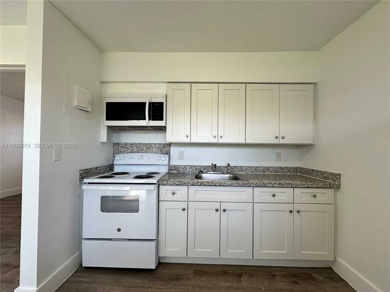 2309 Madison St #2 - Photo 4 of 21