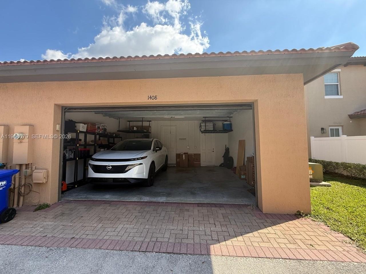 1408 Sw 147th Ave - Photo 5 of 15