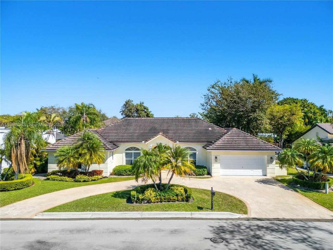 5253 Nw 94th Doral Pl #5253 - Photo 3 of 50