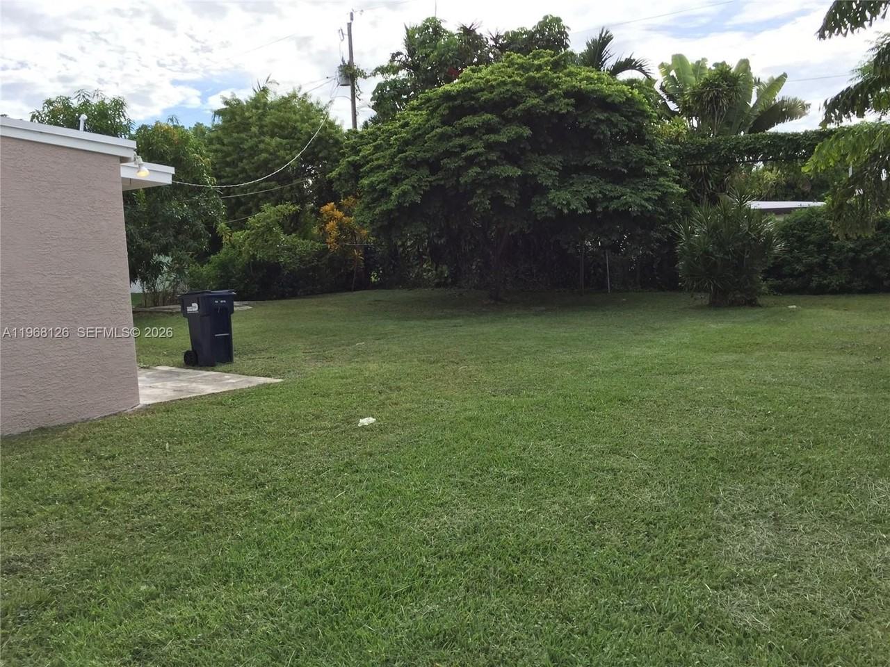 4700 Sw 97th Ave #4700 - Photo 3 of 9