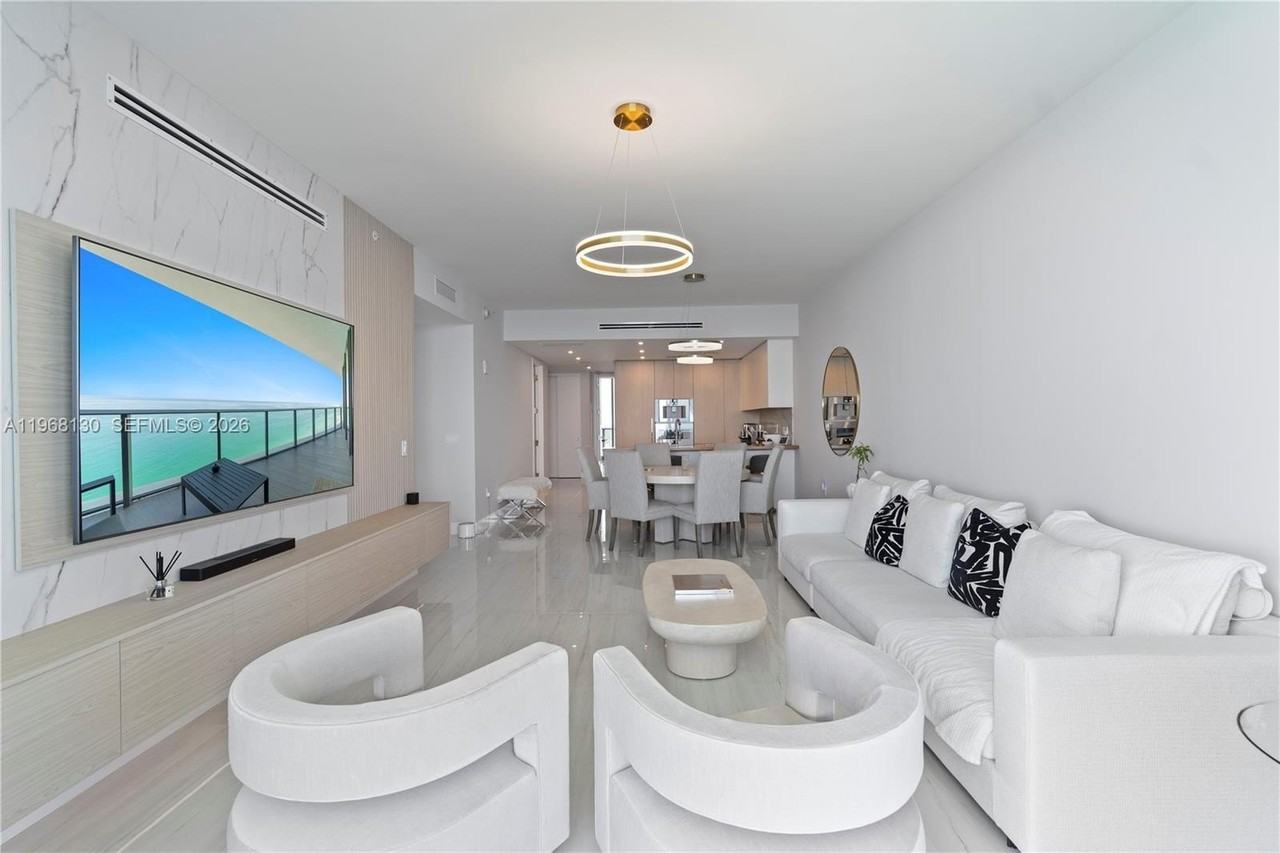 15701 Collins Ave #4003 - Photo 7 of 38