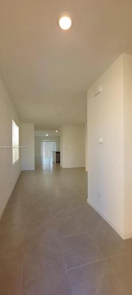 12227 Sw Nettuno Way - Photo 7 of 10