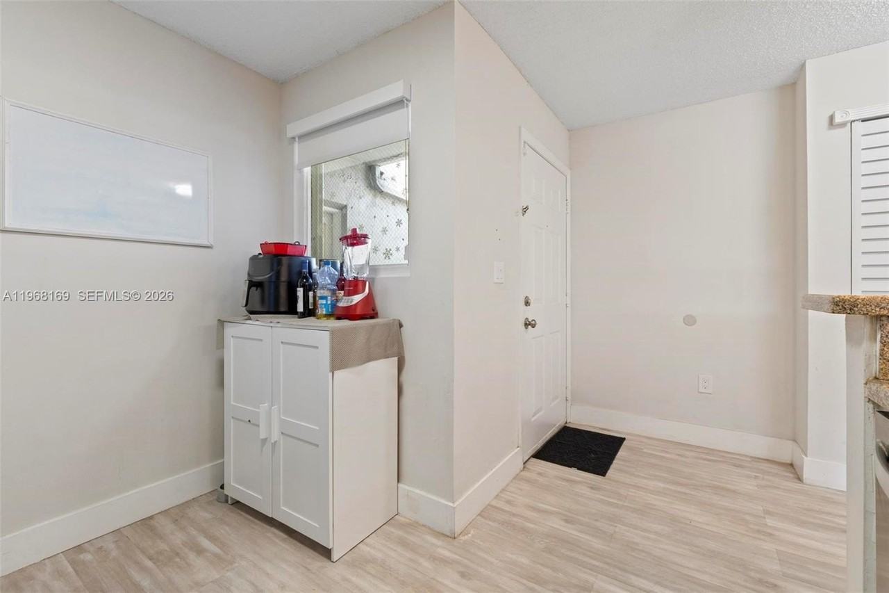 4736 Nw 114th Ave #205 - Photo 5 of 23