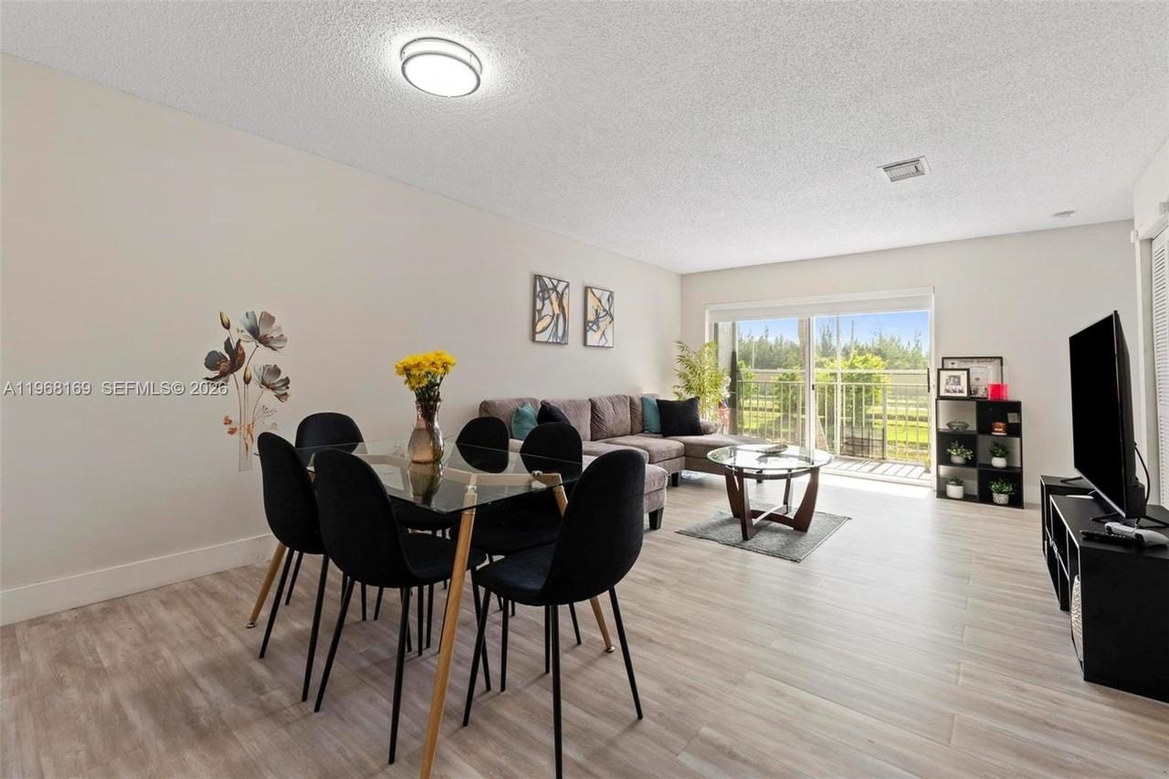 4736 Nw 114th Ave #205 - Photo 7 of 23