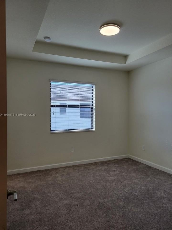 11404 W 33rd Ct #11404 - Photo 7 of 11