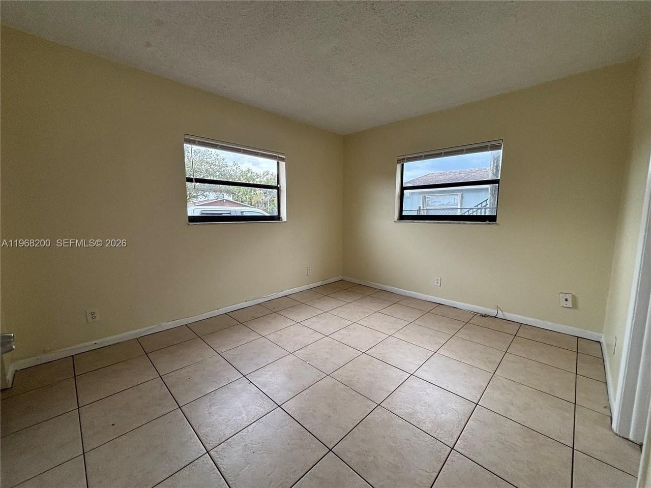 7311 Nw 37th St #1 - Photo 6 of 8