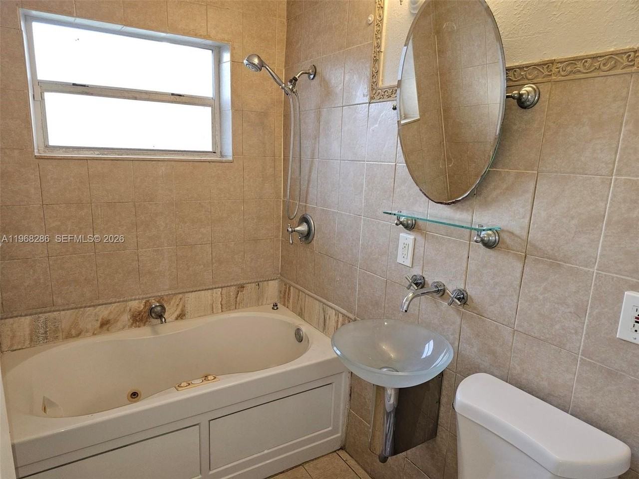 1000 Ne 13th Ave - Photo 7 of 13