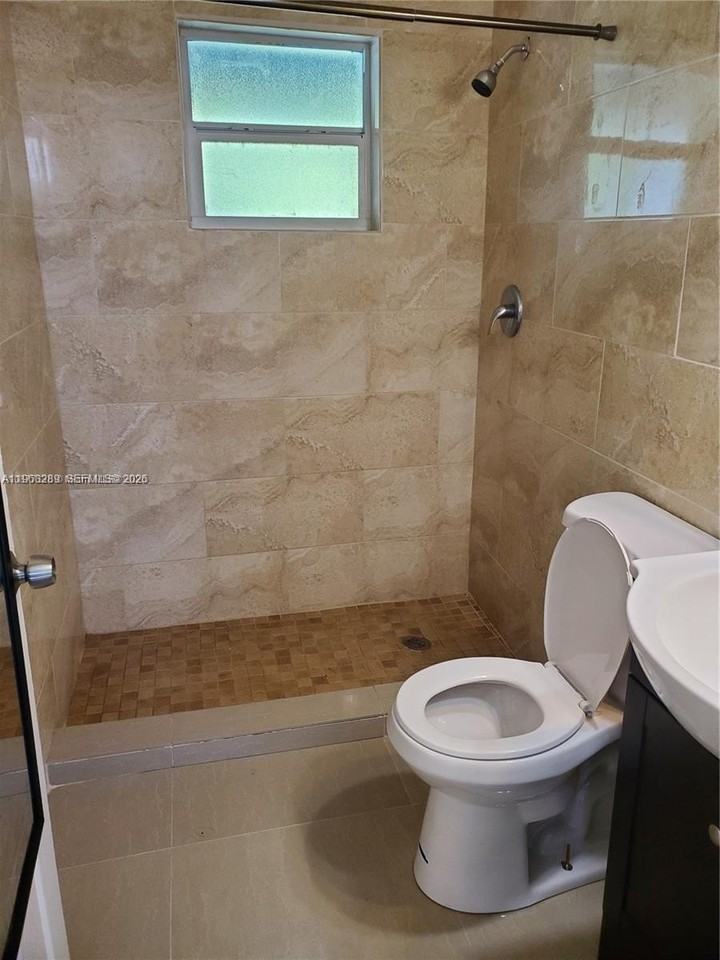 701 Columbus Pkwy #709 - Photo 7 of 7