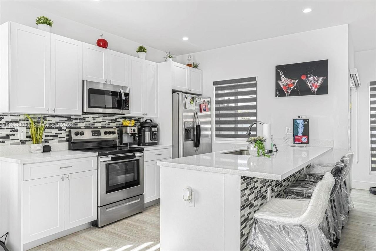 15961 Sw 307th Ter #0 - Photo 7 of 26