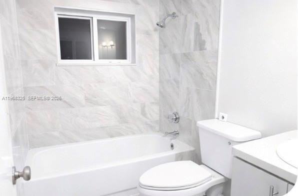 1330 Nw 7th Pl - Photo 6 of 10