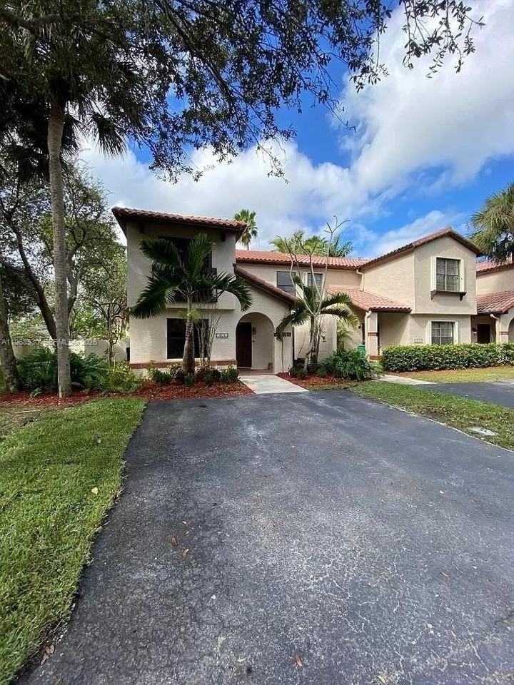 13161 Sw 95th Ave #1 - Photo 3 of 19