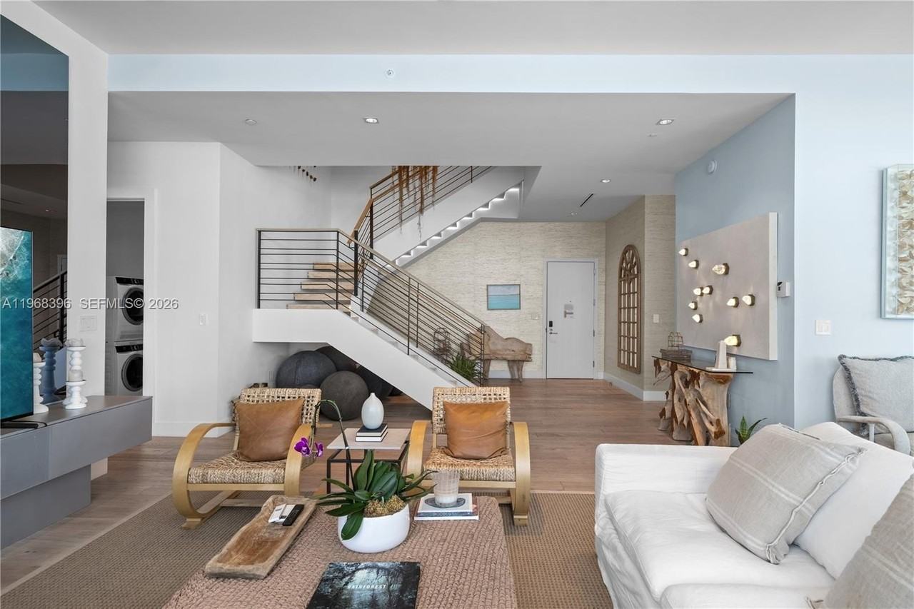 102 24th St - Photo 5 of 50