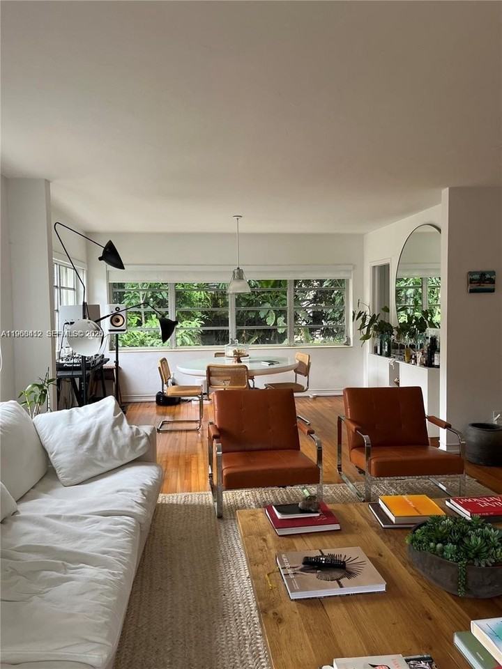 3917 Segovia St #3917 - Photo 5 of 18