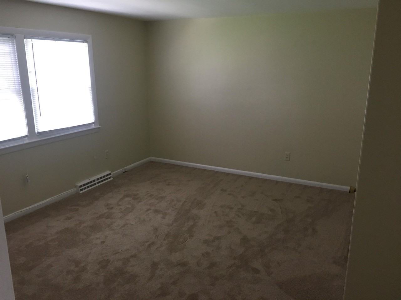 61 Princeton St #16 - Photo 5 of 19