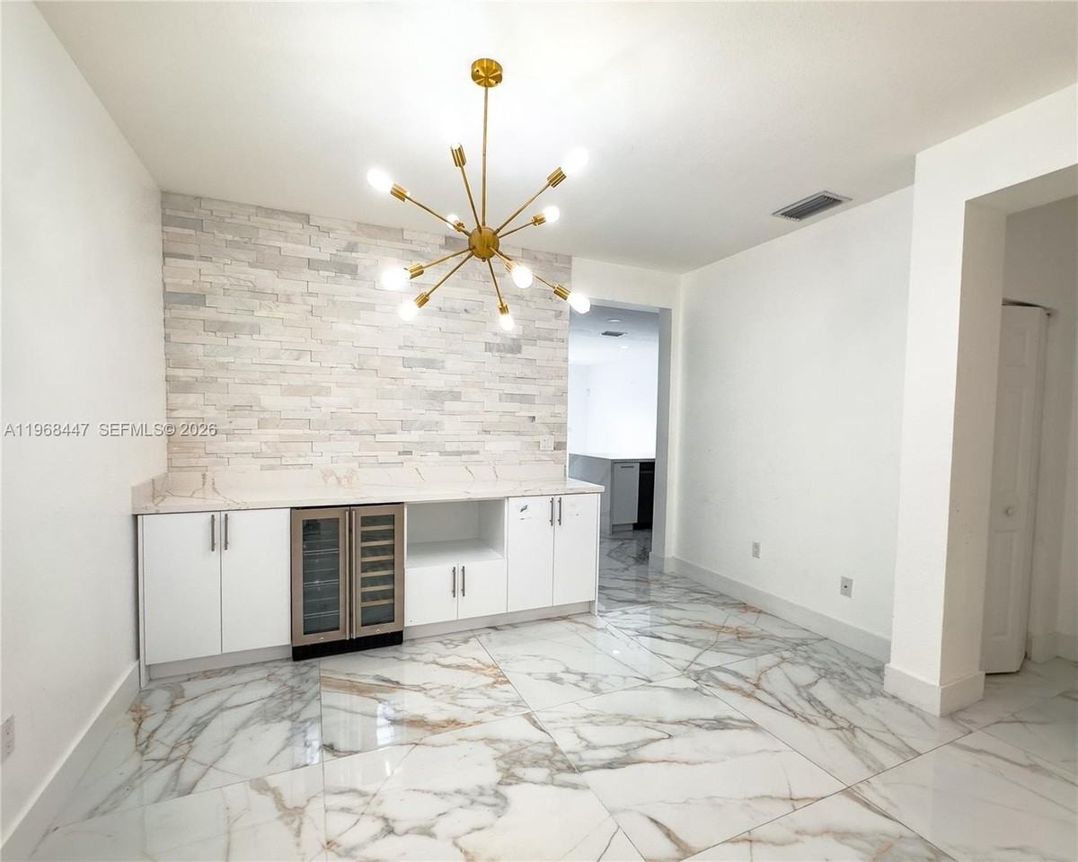 10728 Nw 76th Ln #10728 - Photo 2 of 16