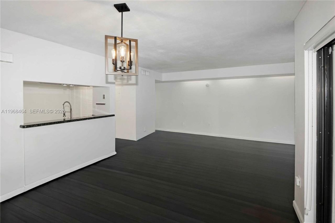 9020 Sw 125th Ave #F303 - Photo 7 of 30