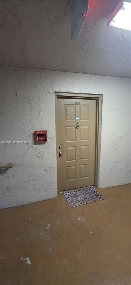 15201 Sw 80th St #309 - Photo 6 of 21