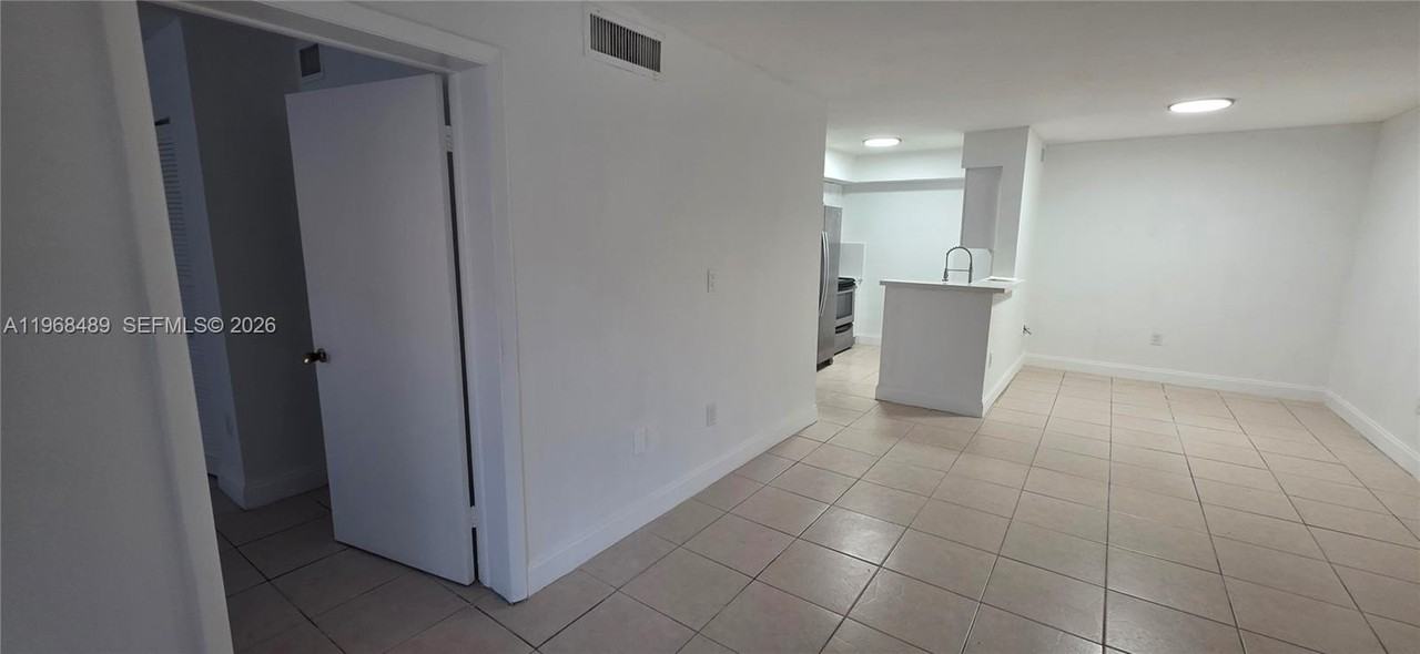 15201 Sw 80th St #309 - Photo 7 of 21