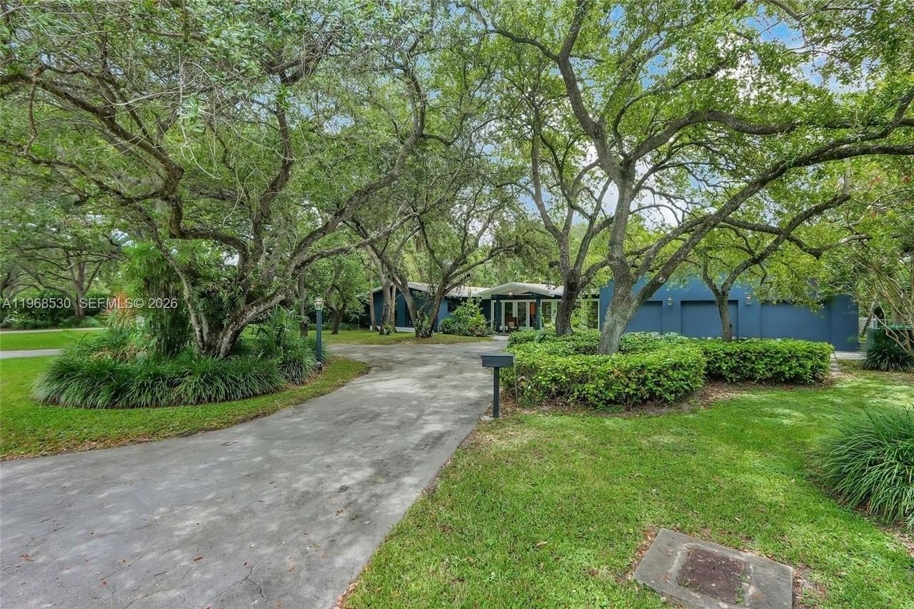 9290 Sw 117th Ter - Photo 6 of 49